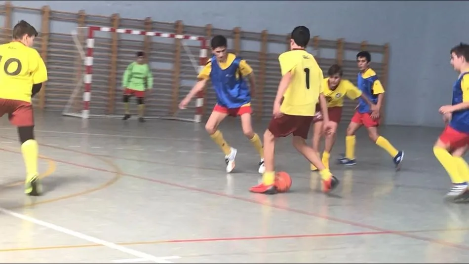 Foto 6 - Los Leones de Vitigudino logran el pase a la semifinal intercomarcal de los Juegos Escolares  