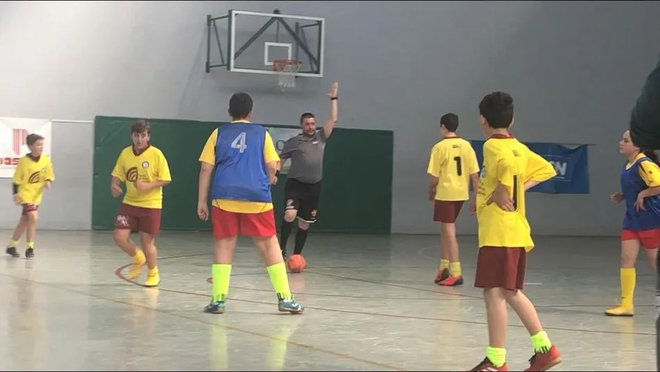 Foto 5 - Los Leones de Vitigudino logran el pase a la semifinal intercomarcal de los Juegos Escolares  