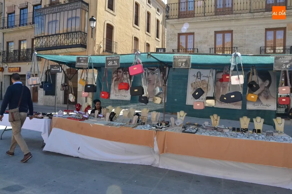 Foto 5 - El cielo brinda una espl&eacute;ndida Feria de Botijeros con un sentido recuerdo para Juan Manuel Criado  