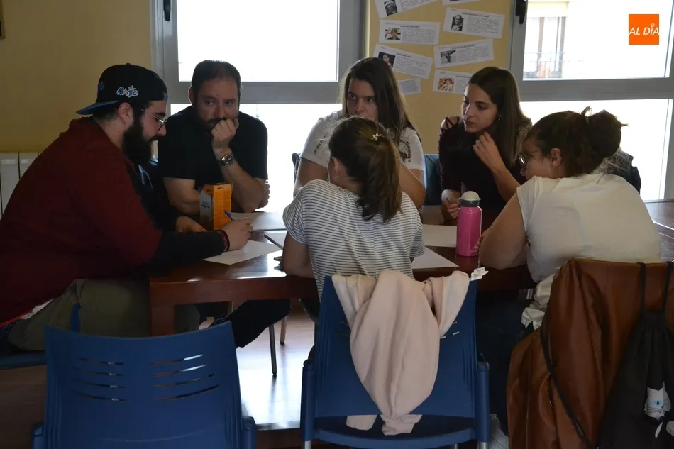 Foto 4 - Una decena de j&oacute;venes participa en el taller de cine del Espacio i  