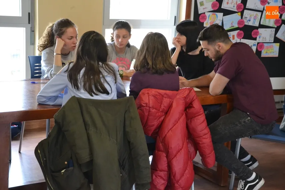 Foto 5 - Una decena de j&oacute;venes participa en el taller de cine del Espacio i  