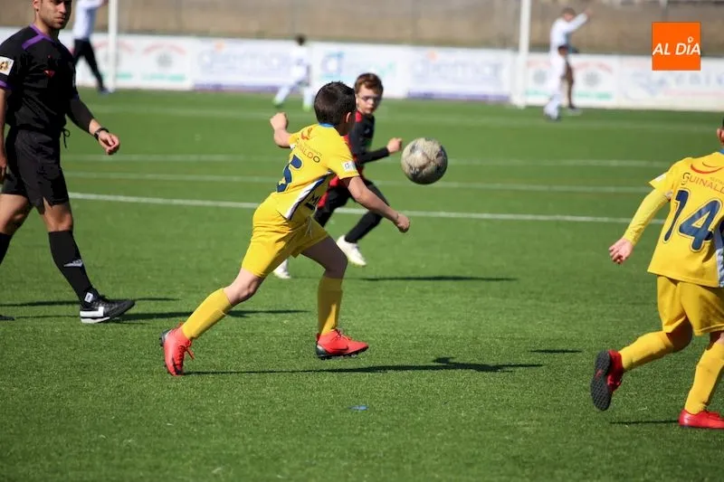 Foto 4 - Resultados, clasificaciones e im&aacute;genes del f&uacute;tbol base provincial