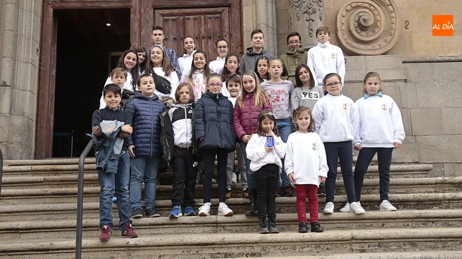 Los niños disfrutan de varias propuestas lúdicas en la Casa de la Iglesia (Foto: Álex López)