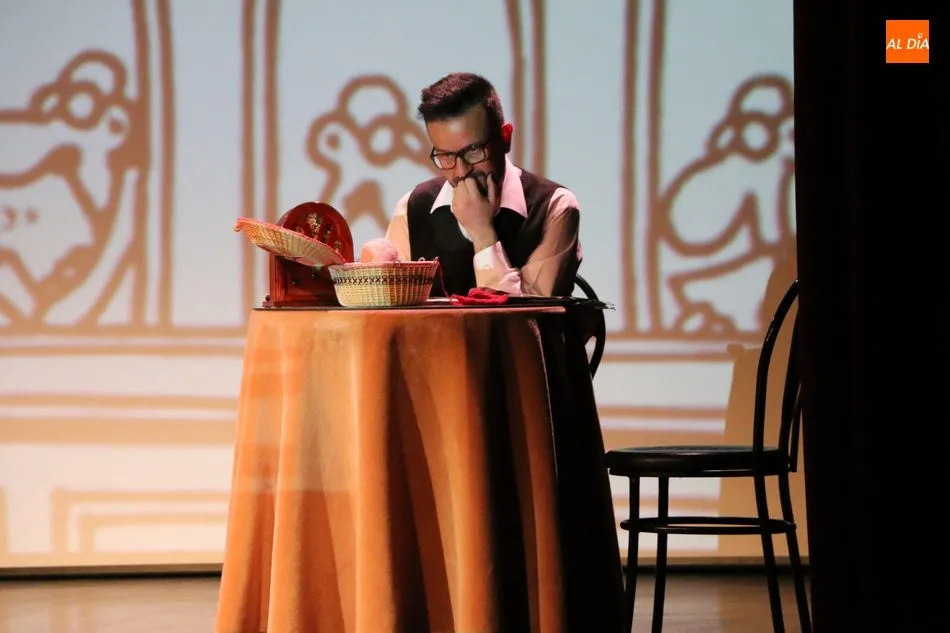 Foto 6 - La Lengua Teatro se hace con el XXXII Certamen Nacional de Teatro de Vitigudino  