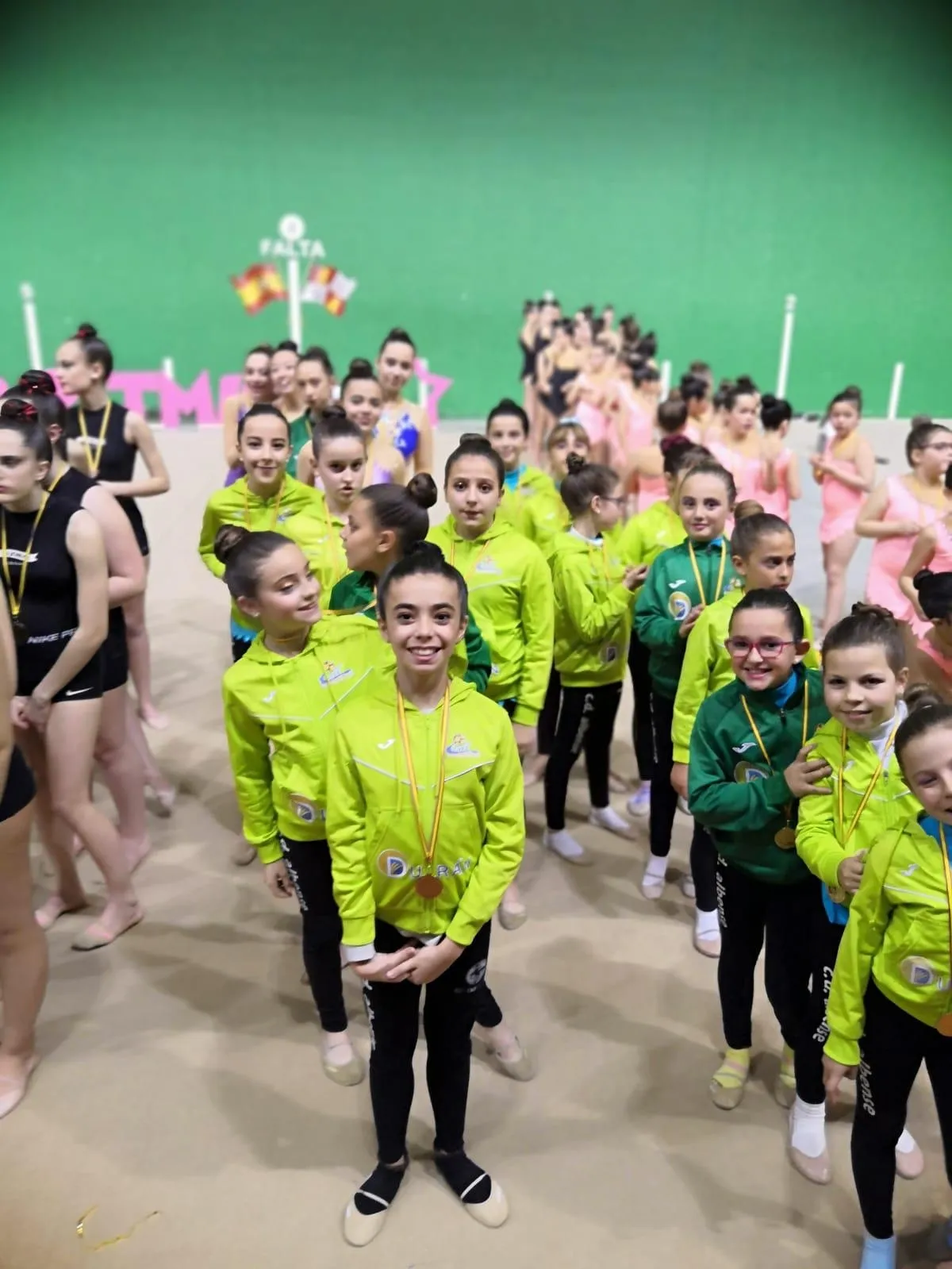 Foto 2 - Las Escuelas del Piensos Dur&aacute;n Albense participan en la primera jornada de gimnasia r&iacute;tmica de...