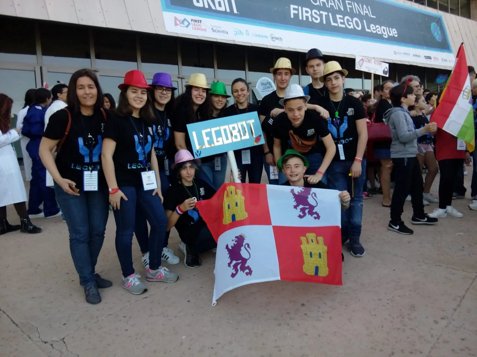 Representantes en el certamen del Colegio San Juan de Sahagún