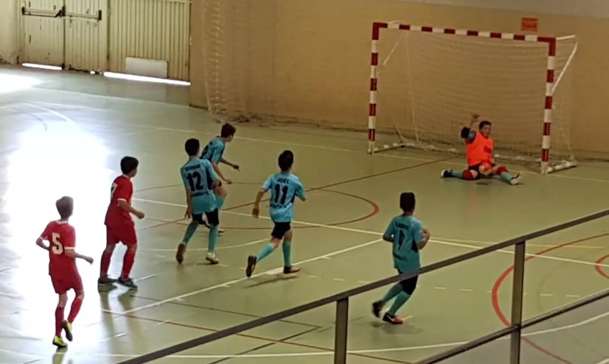 Foto 11 - El III Columnas gana las Ligas Asafusa en las categor&iacute;as Benjam&iacute;n y Alev&iacute;n  