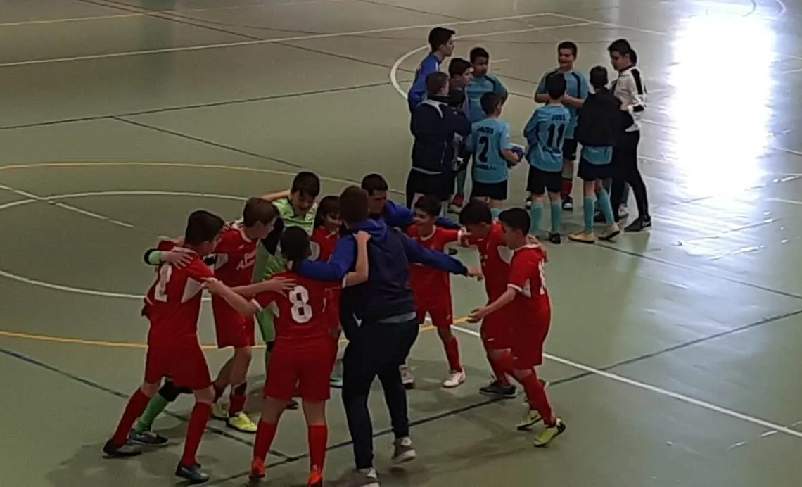 Foto 8 - El III Columnas gana las Ligas Asafusa en las categor&iacute;as Benjam&iacute;n y Alev&iacute;n  