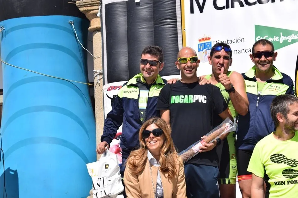 Foto 6 - Antonio Cerezo y Beatriz D&iacute;az, ganadores del IV Duatl&oacute;n Villa de Lumbrales