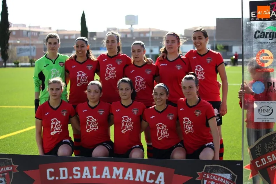 Foto 3 - El Salamanca FF no alza el vuelo y cae con el filial del Rayo Vallecano (1-2)