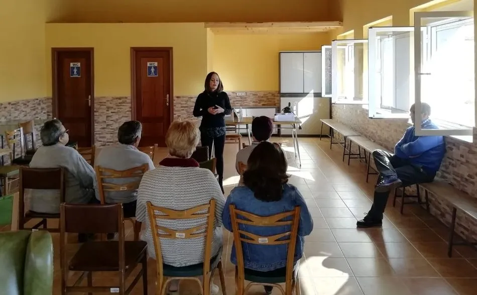 Foto 2 - Los vecinos de Sobradillo, Ahigal de los Aceiteros y La Redonda participan en la campa&ntilde;a &lsquo;NO...