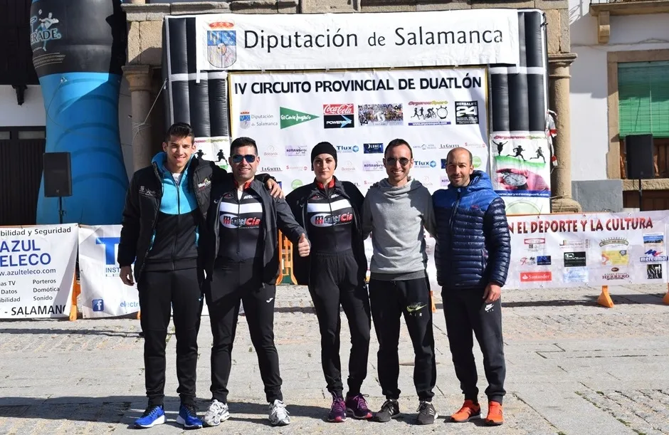 Foto 5 - Luis Mart&iacute;n y Sim&oacute;n Mart&iacute;n ganan la modalidad por relevos del Duatl&oacute;n de Lumbrales  