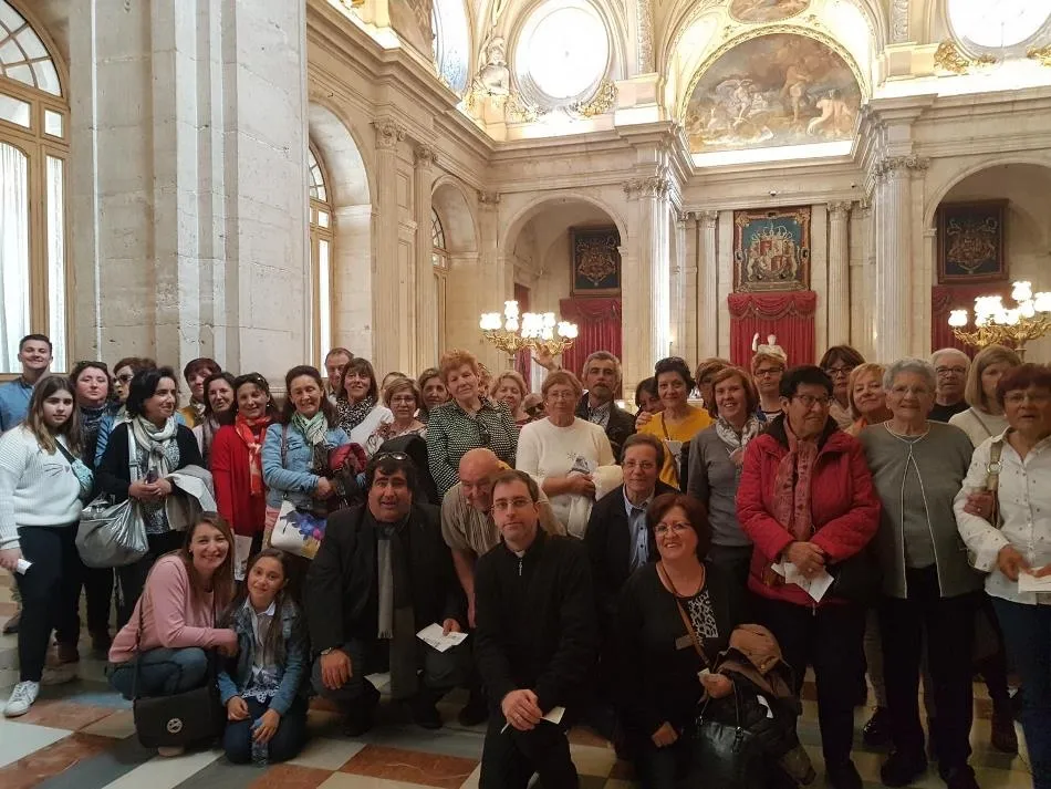 Foto 2 - Medio centenar de fieles del Arciprestazgo de Arga&ntilde;&aacute;n se van de excursi&oacute;n a Madrid  