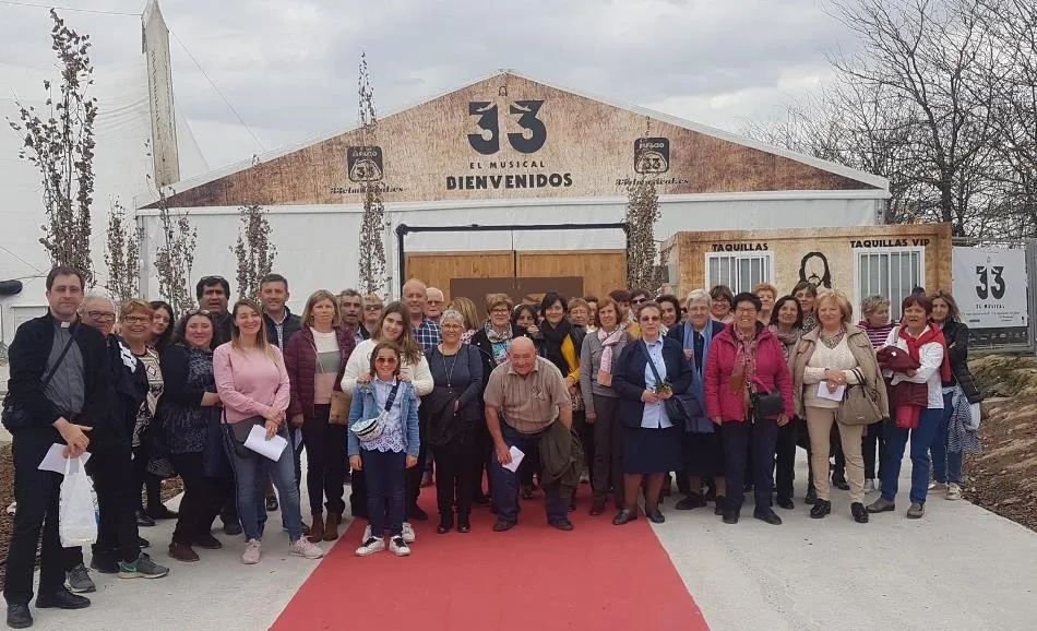 Medio centenar de fieles del Arciprestazgo de Argañán se van de excursión a Madrid  