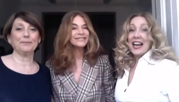 Las actrices de ‘Te he dejado un pollo en el horno’ animan a acudir a su representación del...