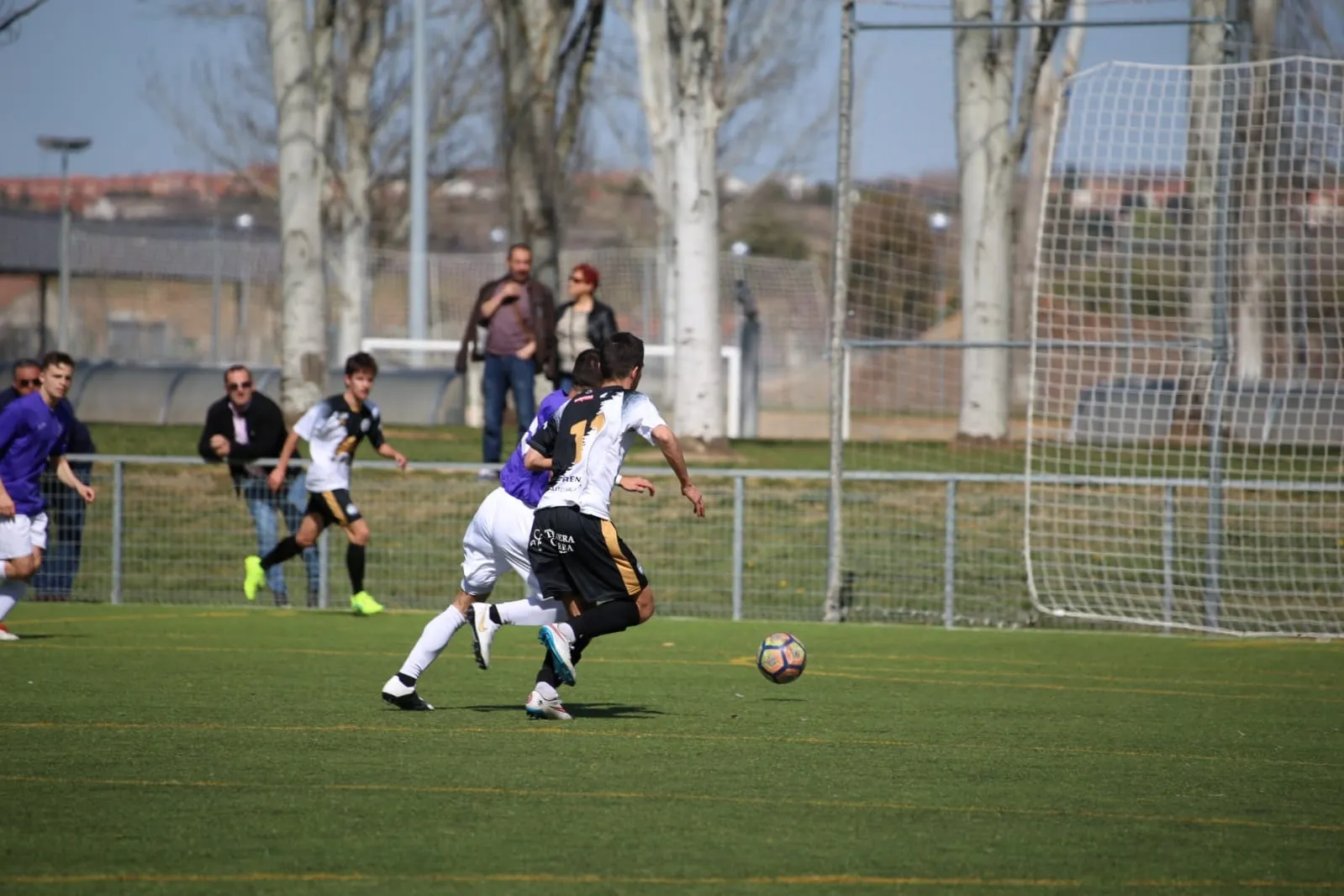 Foto 8 - Resultados, clasificaciones e im&aacute;genes del f&uacute;tbol base regional