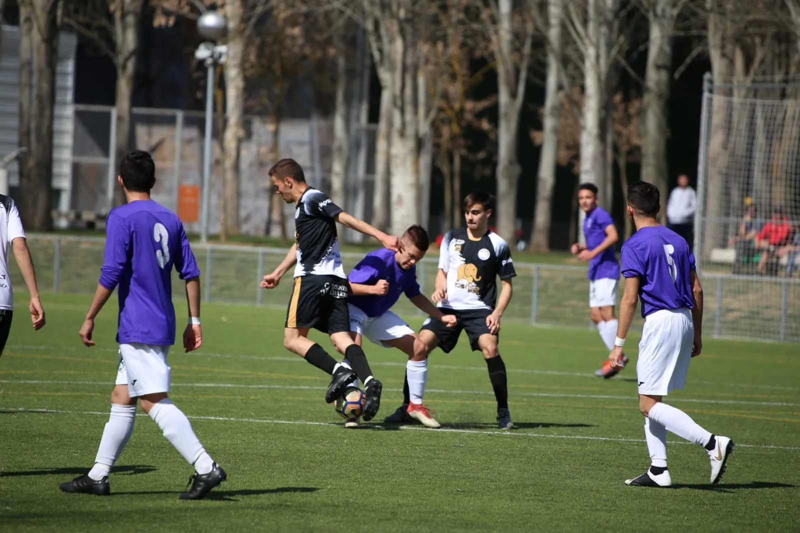 Foto 6 - Resultados, clasificaciones e im&aacute;genes del f&uacute;tbol base regional