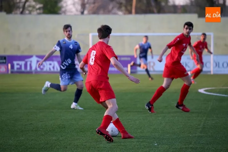 Foto 6 - El Salamanca UDS &lsquo;B&rsquo; encamina su ascenso a Tercera Divisi&oacute;n