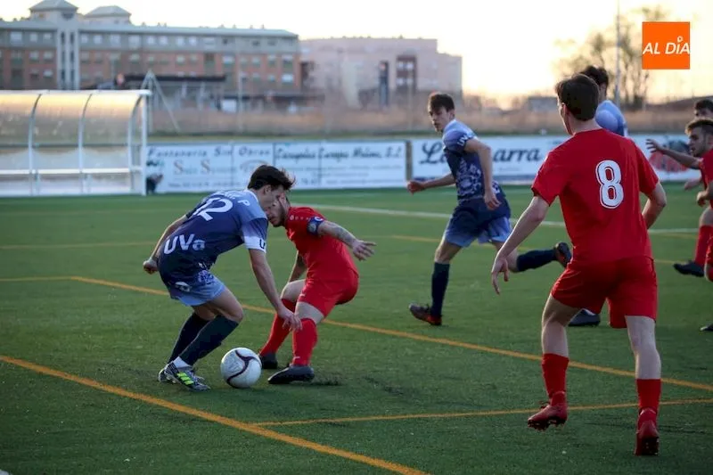 Foto 4 - El Salamanca UDS &lsquo;B&rsquo; encamina su ascenso a Tercera Divisi&oacute;n