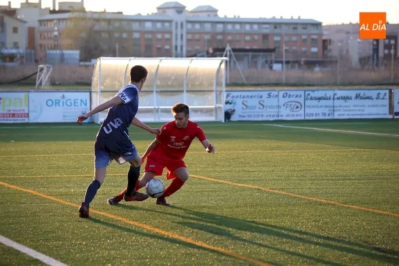 Foto 3 - El Salamanca UDS &lsquo;B&rsquo; encamina su ascenso a Tercera Divisi&oacute;n