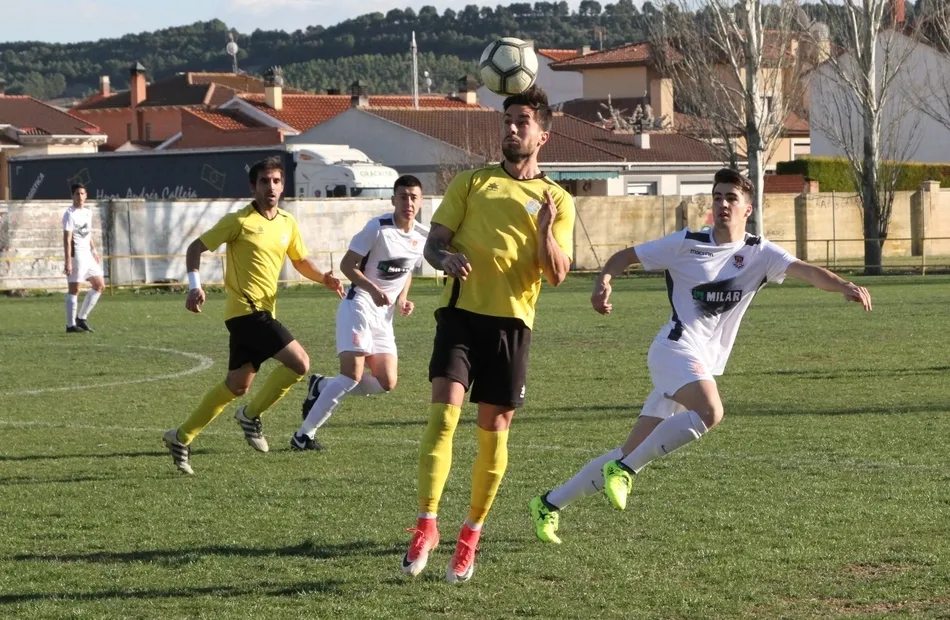 Foto 7 - El Mojados le moja un a&ntilde;o m&aacute;s la oreja al Ciudad Rodrigo pese a empezar ganando  