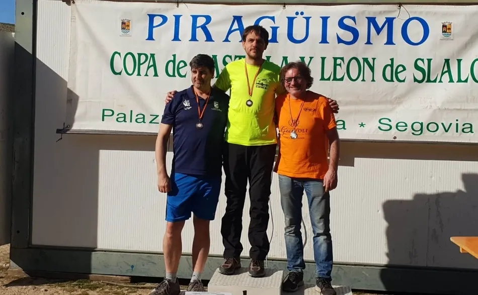 Foto 11 - Gran apertura del Regional de Aguas Bravas para el Club Capit&aacute;n Nemo  