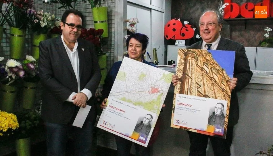 El vicerrector de Política Académica y Participación Social de la  Universidad de Salamanca, Enrique Cabero, a la derecha, junto a la presidenta de ZOES, Inmaculada Cid, en la presentación de esta iniciativa. Foto de Elena López