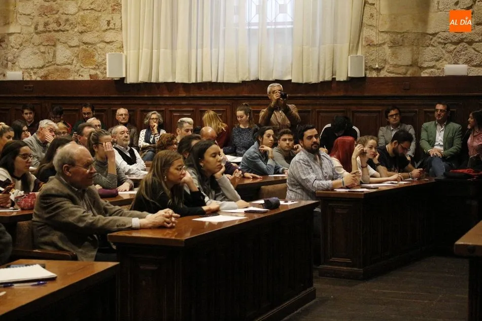 Foto 5 - Jordi Canal i Morell ofrece las claves de interpretaci&oacute;n del proceso independentista en Catalu&ntilde;a  