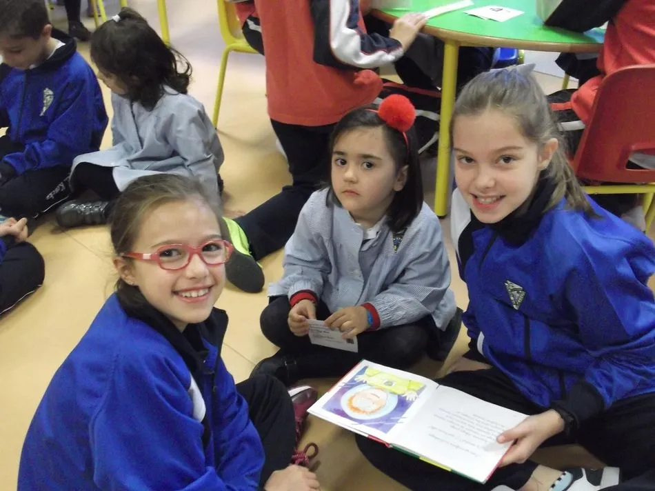 Foto 6 - Apadrinamiento lector en el colegio San Estanislao de Kostka  