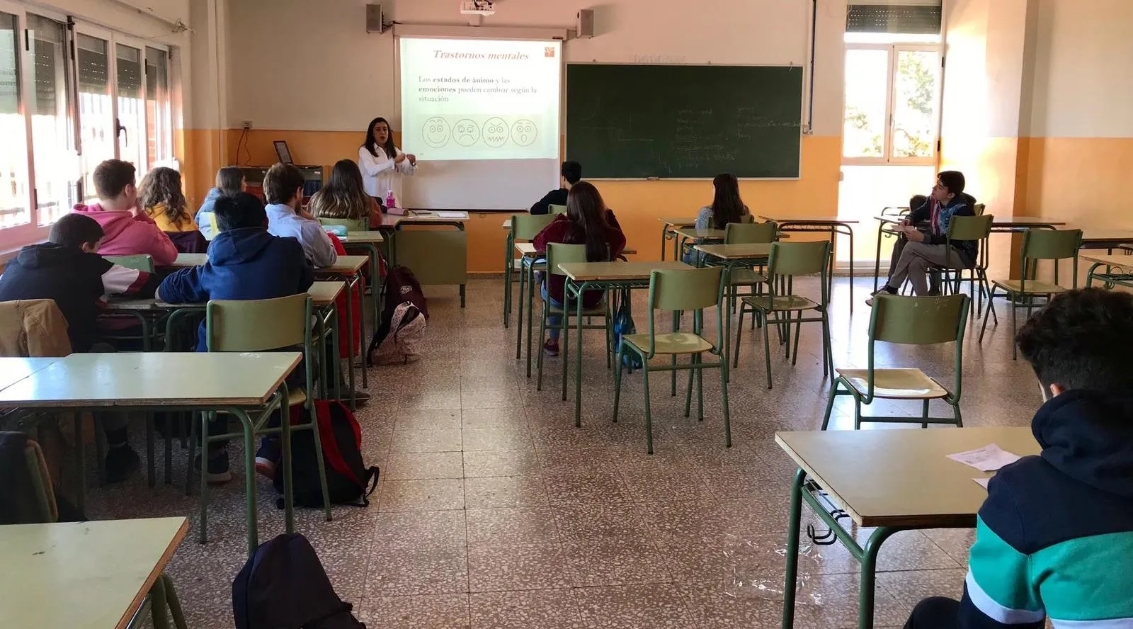 Foto 3 - Laura Cuadrado imparte en el Fray Diego unos talleres sobre trastornos mentales  
