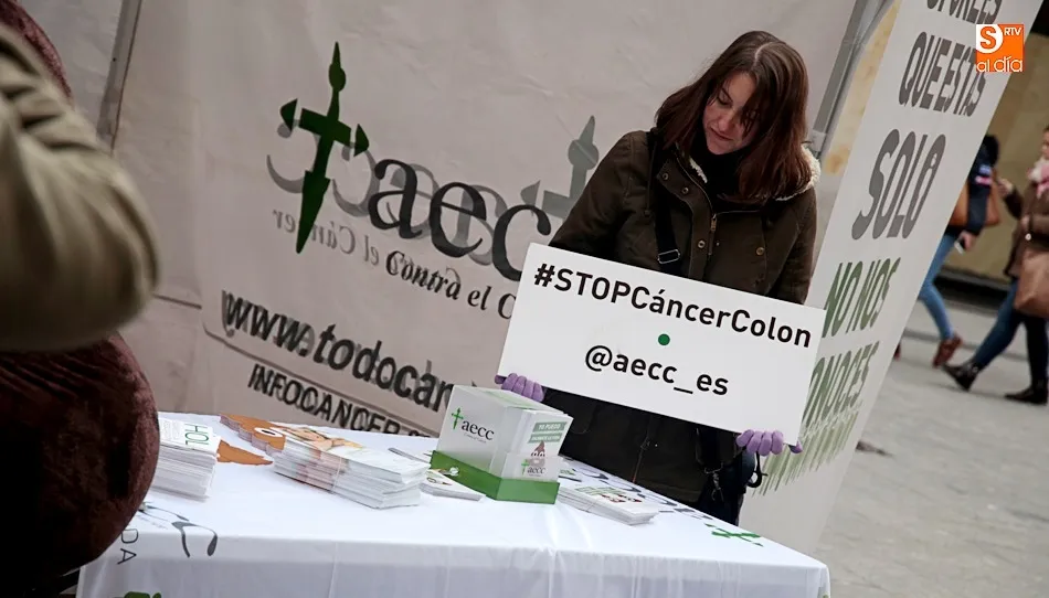 La AECC instalará una mesa informativa este jueves en la plaza del Liceo