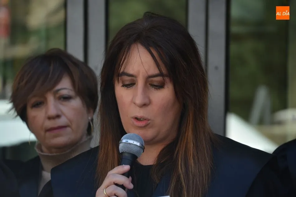 Foto 7 - Los abogados protestan ante el Juzgado por los &ldquo;impagos reiterados del servicio del Turno de...