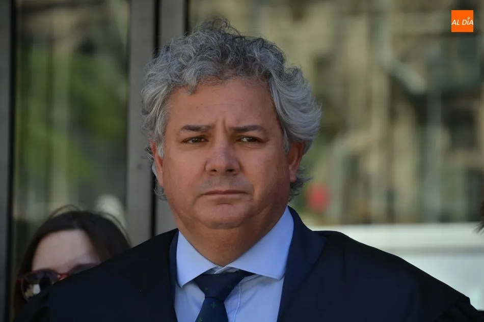 Foto 6 - Los abogados protestan ante el Juzgado por los &ldquo;impagos reiterados del servicio del Turno de...