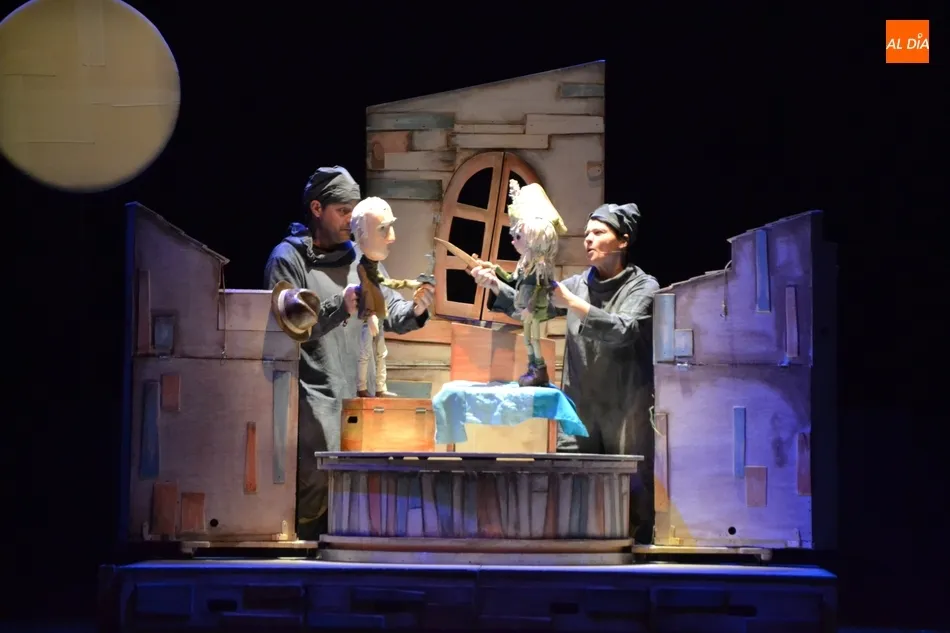 Foto 10 - Festuc Teatre recibe su premio de la Feria 2018 en una nueva sesi&oacute;n teatral para escolares  
