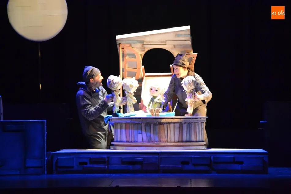 Foto 5 - Festuc Teatre recibe su premio de la Feria 2018 en una nueva sesi&oacute;n teatral para escolares  