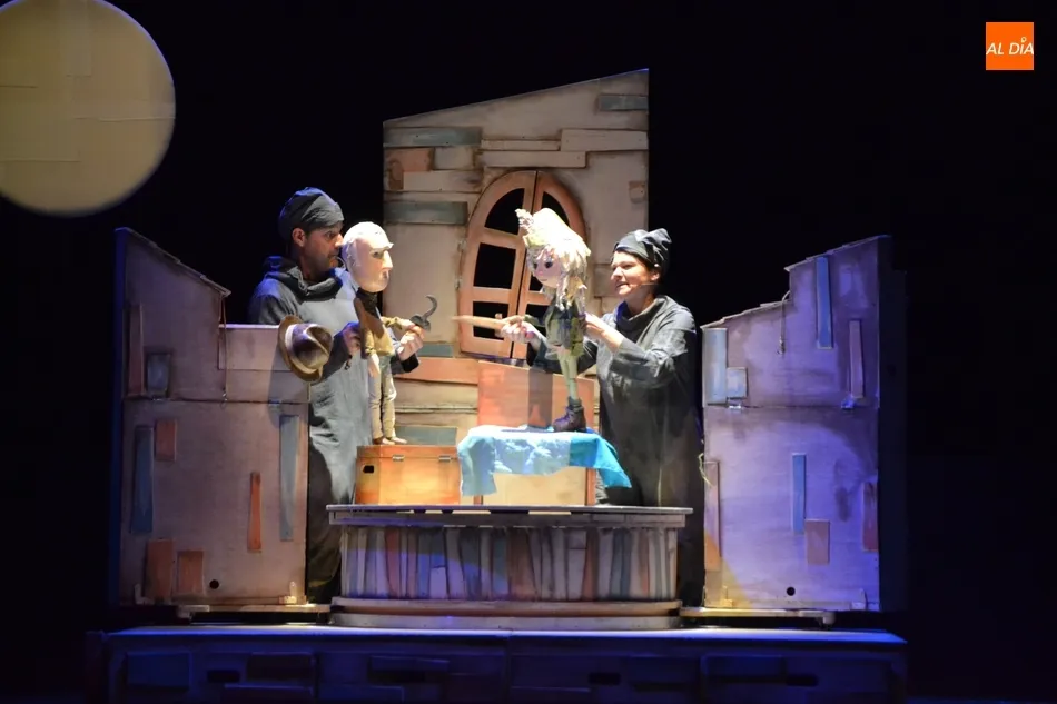 Foto 9 - Festuc Teatre recibe su premio de la Feria 2018 en una nueva sesi&oacute;n teatral para escolares  