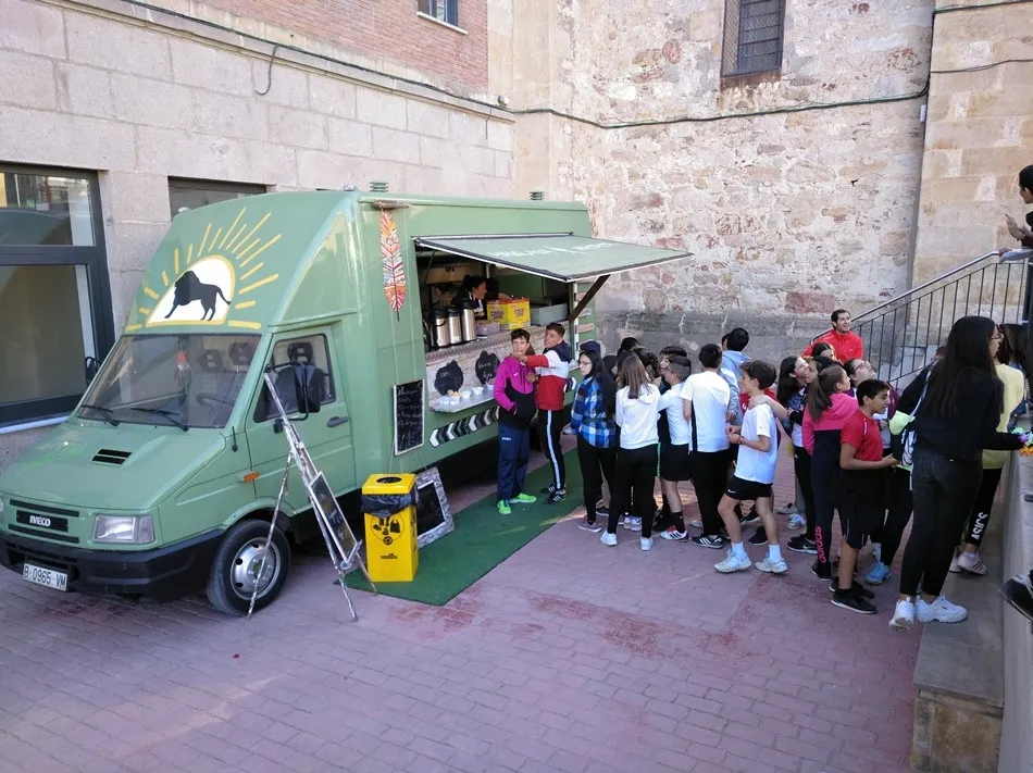Foto 7 - El Colegio Calasanz celebra su Semana Solidaria &ldquo;Al ritmo de Congo&rdquo;