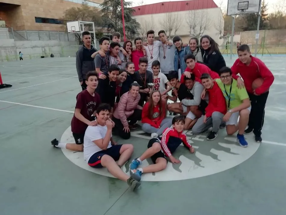 Foto 6 - El Colegio Calasanz celebra su Semana Solidaria &ldquo;Al ritmo de Congo&rdquo;