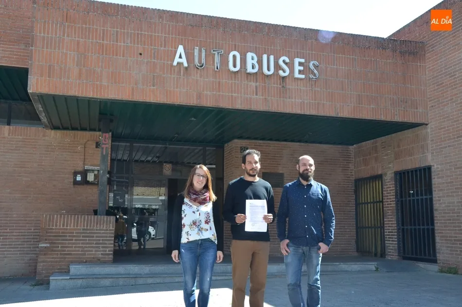 IU exige a la Junta que no dilate más su compromiso de arreglar la Estación de Autobuses  