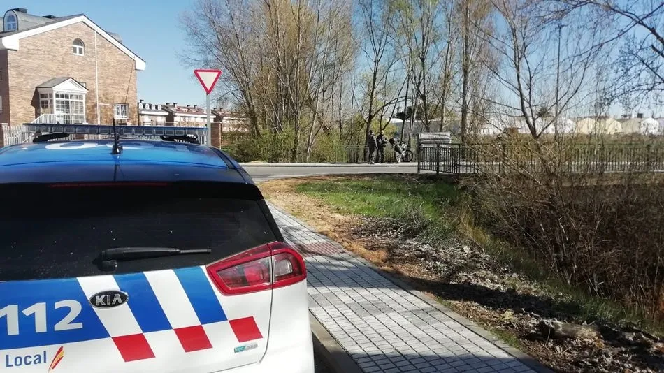 Foto 6 - Denuncian un nuevo vertido en las aguas del Tormes, a la altura de La Fontana