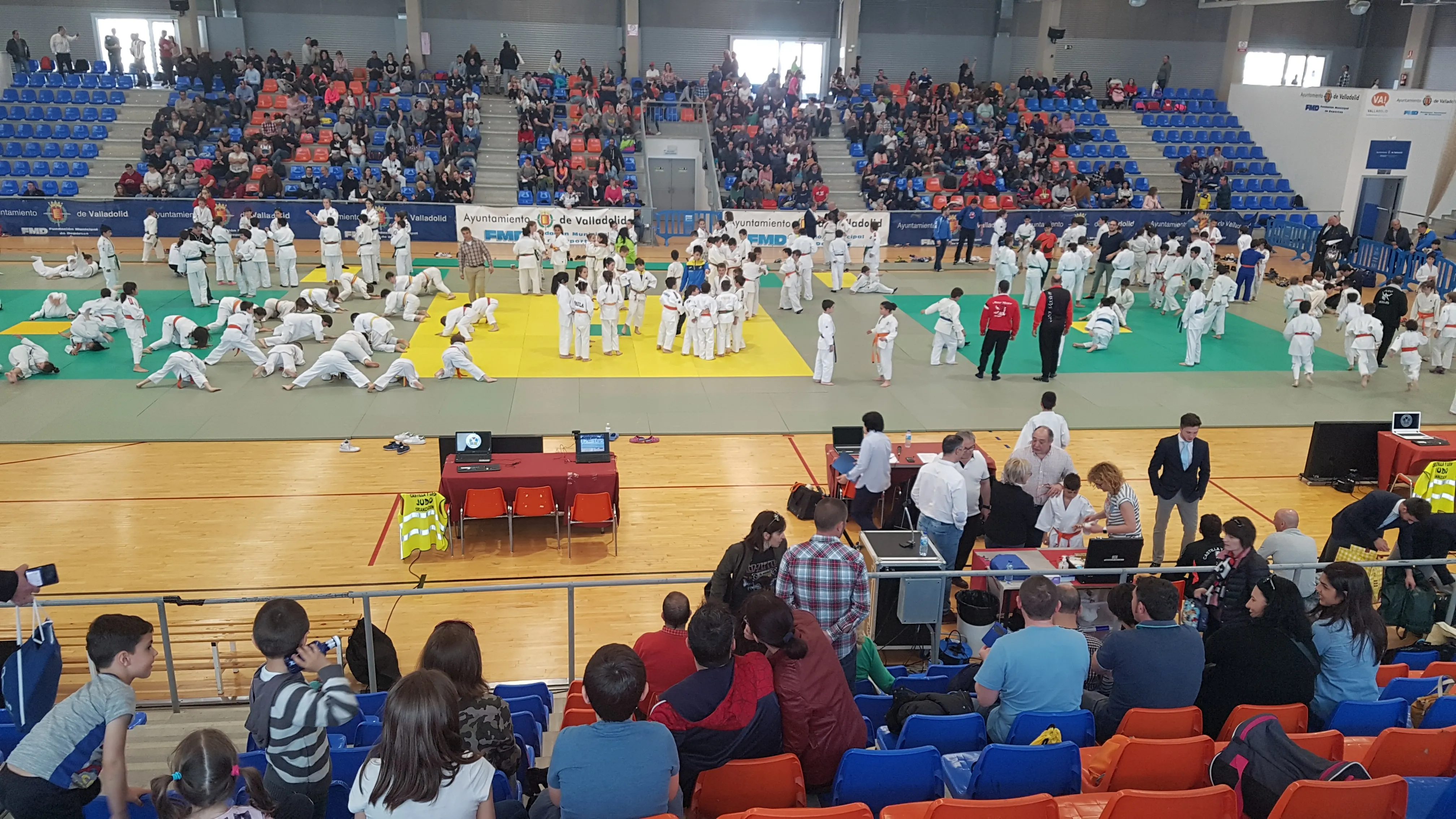 Polideportivo Pilar Fernández Valderrama