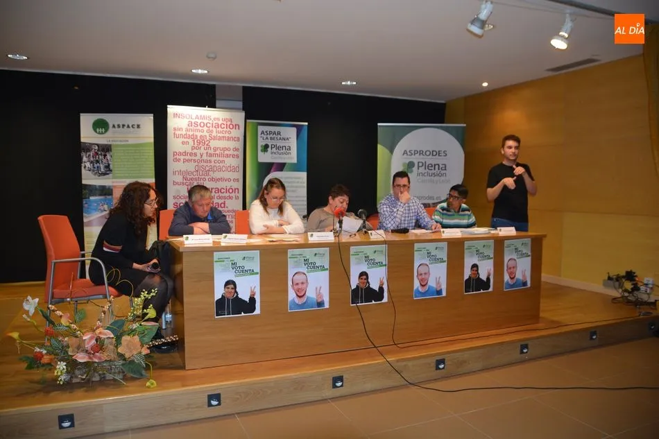 Foto 6 - &ldquo;Los pol&iacute;ticos se tendr&iacute;an que pringar m&aacute;s, que somos personas como todo el mundo&rdquo;  