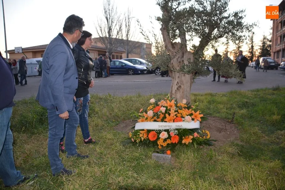 Foto 11 - Emotivo homenaje a Tina Mart&iacute;n en el tercer aniversario de su fallecimiento