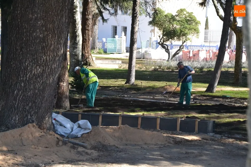 Foto 2 - La &uacute;nica ventaja del retraso de La Florida: sus jardines ya lucen de verde  