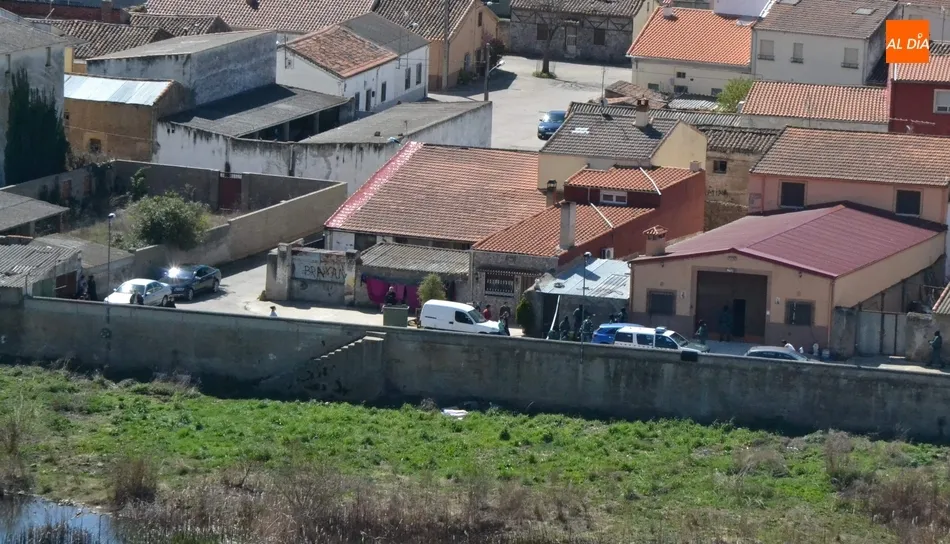 Foto 4 - Macroredada de la Guardia Civil en el barrio del Puente  