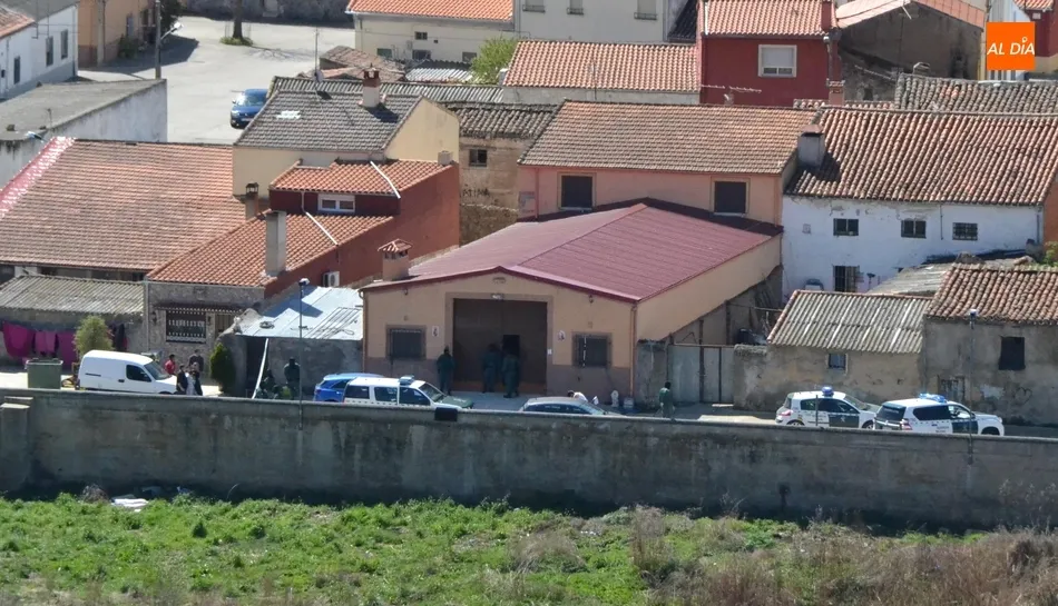 Macroredada de la Guardia Civil en el barrio del Puente  