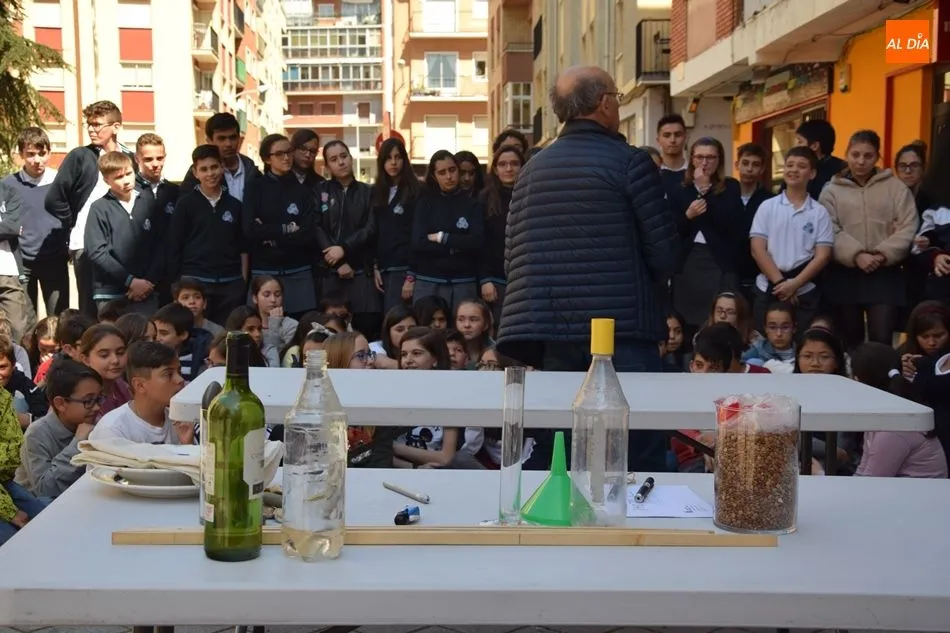 Foto 9 - &lsquo;Abstra&iacute;dos&rsquo;: arte y ciencia se unen en el Barrio del Oeste
