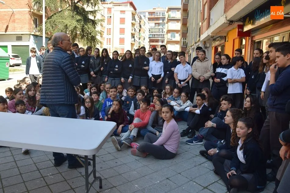 Foto 2 - &lsquo;Abstra&iacute;dos&rsquo;: arte y ciencia se unen en el Barrio del Oeste