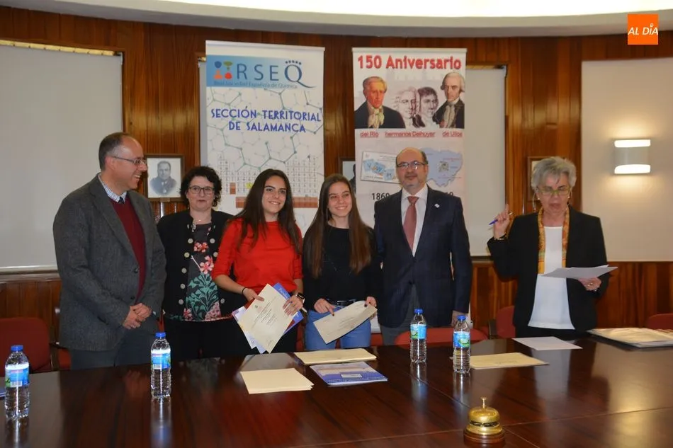 Foto 10 - La Universidad acoge la entrega de premios de la fase local de la Olimpiada de Qu&iacute;mica 2019  