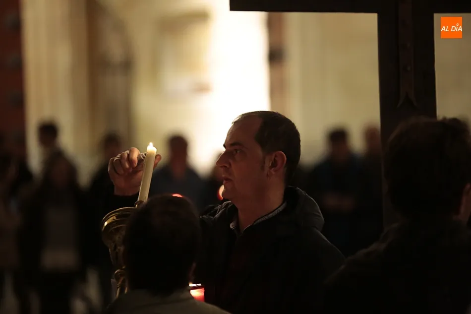 Foto 4 - Multitudinario V&iacute;a Crucis de la humanidad actual por las calles de Salamanca